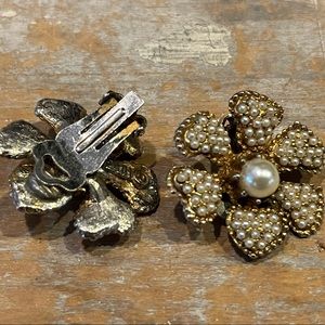 Vintage clip earrings SOLD